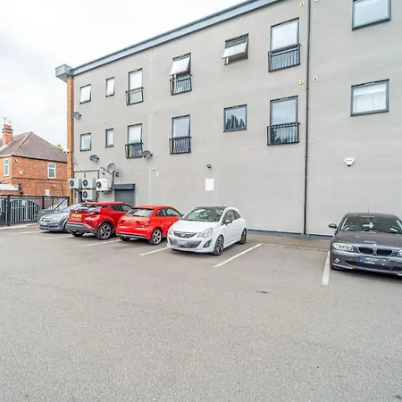 Bright And Modern Apartment, Near Molineux Stadium, Perfect For Contractors And Nhs Workers Wolverhampton Exterior foto