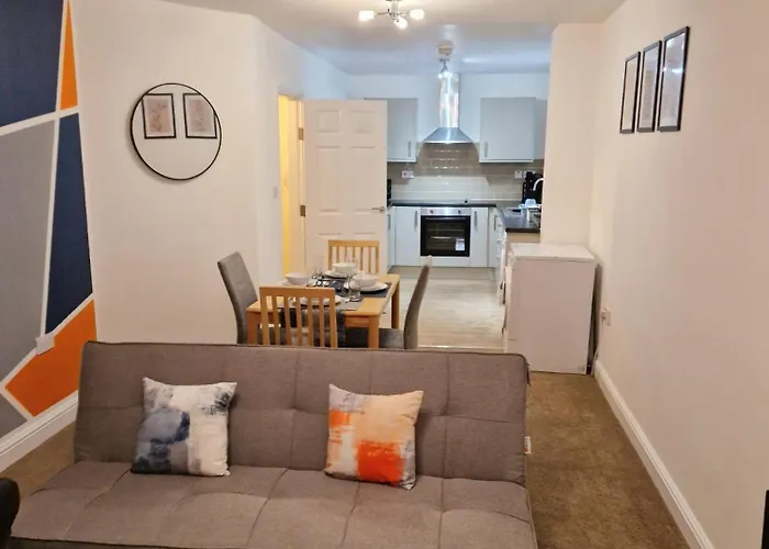 Bright And Modern Apartment, Near Molineux Stadium, Perfect For Contractors And Nhs Workers